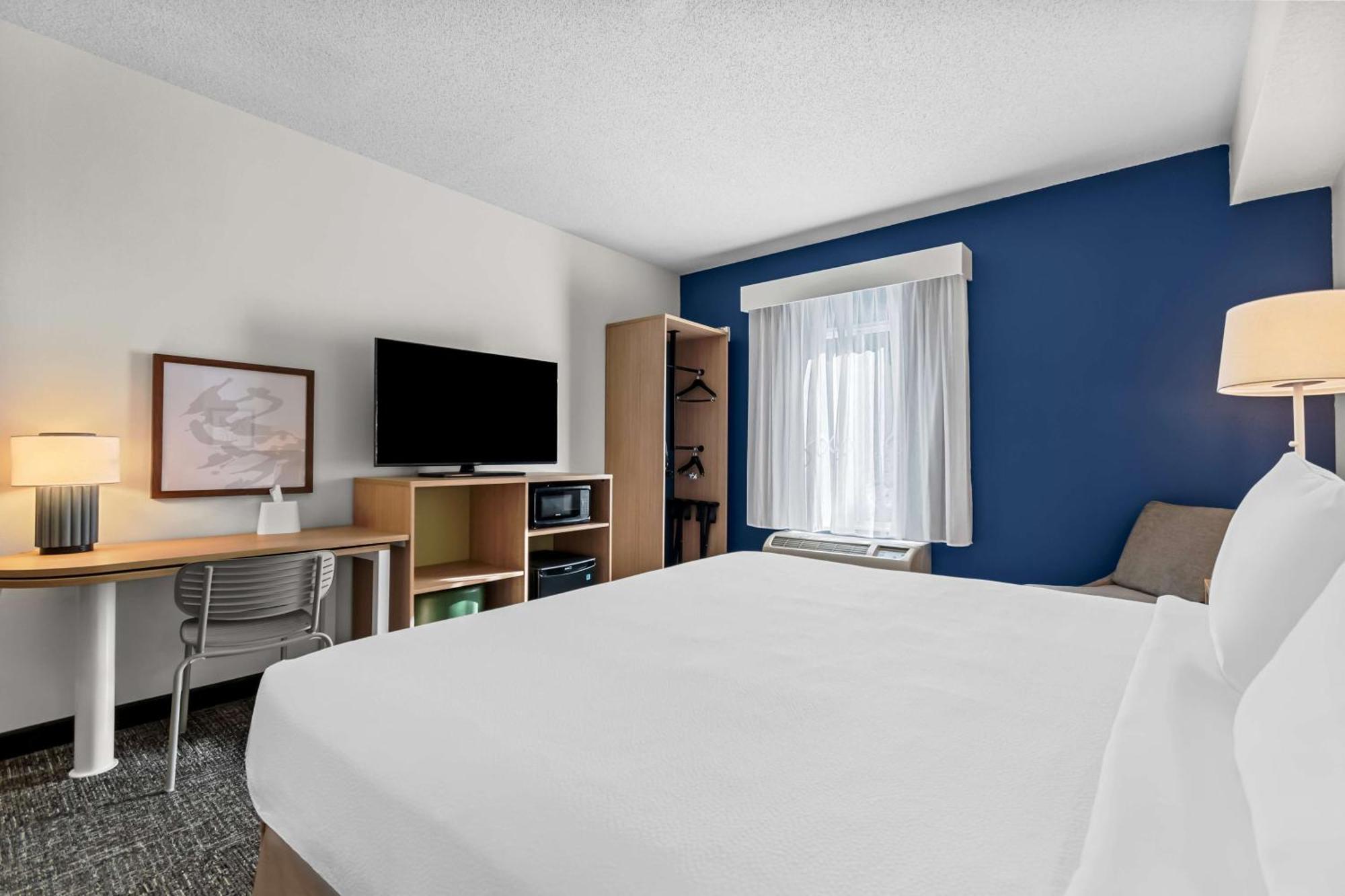 Spark By Hilton Hershey Near The Park Exterior photo